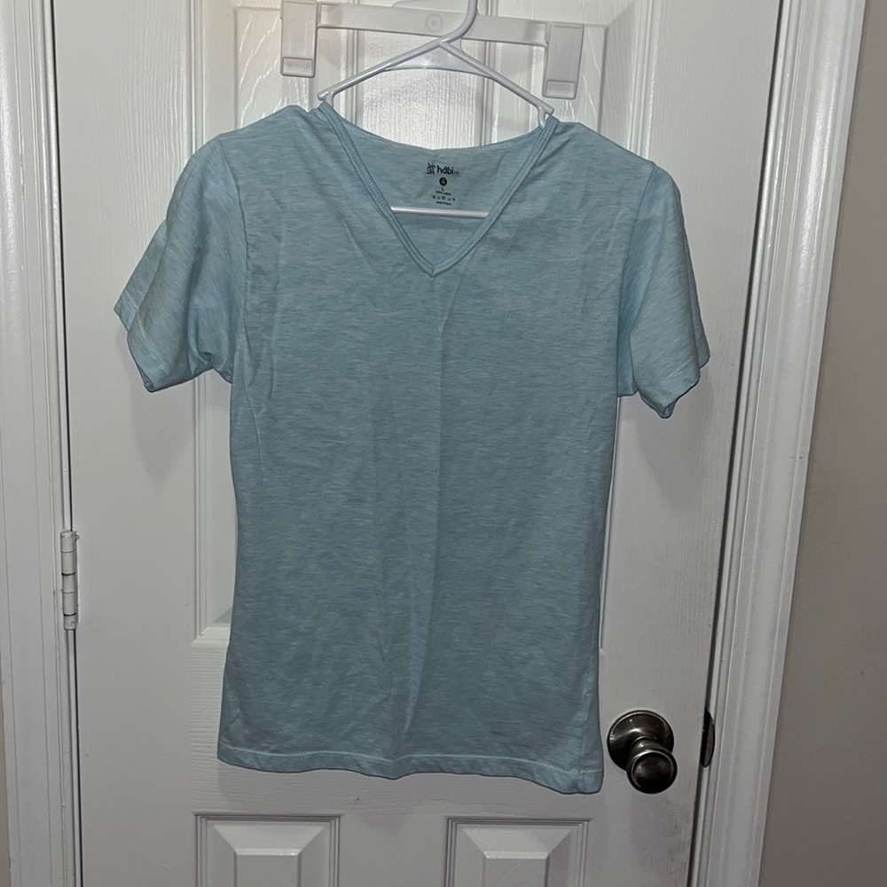 brand: habi life. size: L (4). color: blue with white stripes